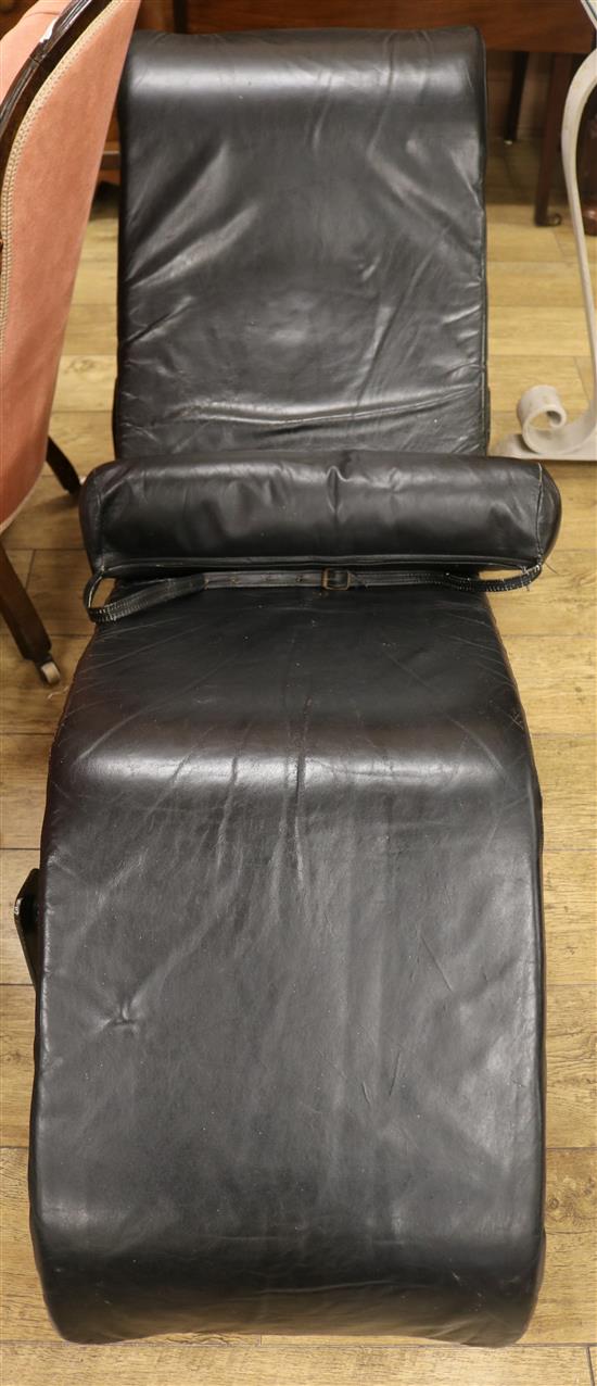 Le Corbusier design chaise longue